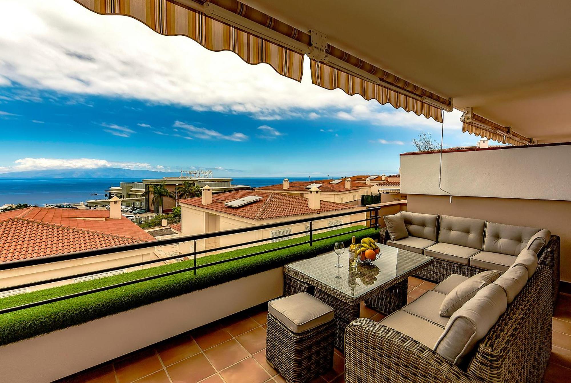 Apartment With Spectacular View In Puerto Santiago Puerto de Santiago  Exterior photo