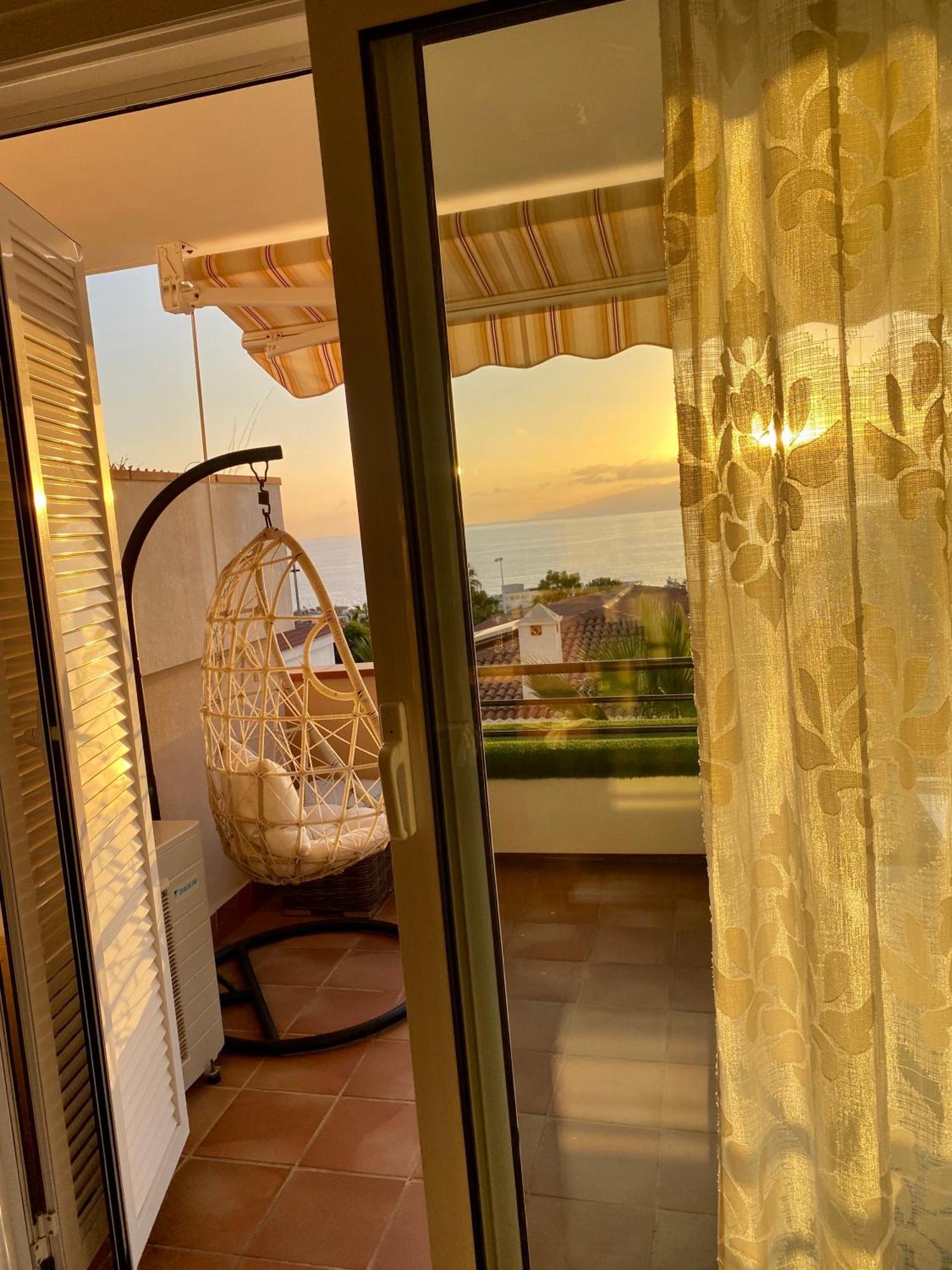 Apartment With Spectacular View In Puerto Santiago Puerto de Santiago  Exterior photo