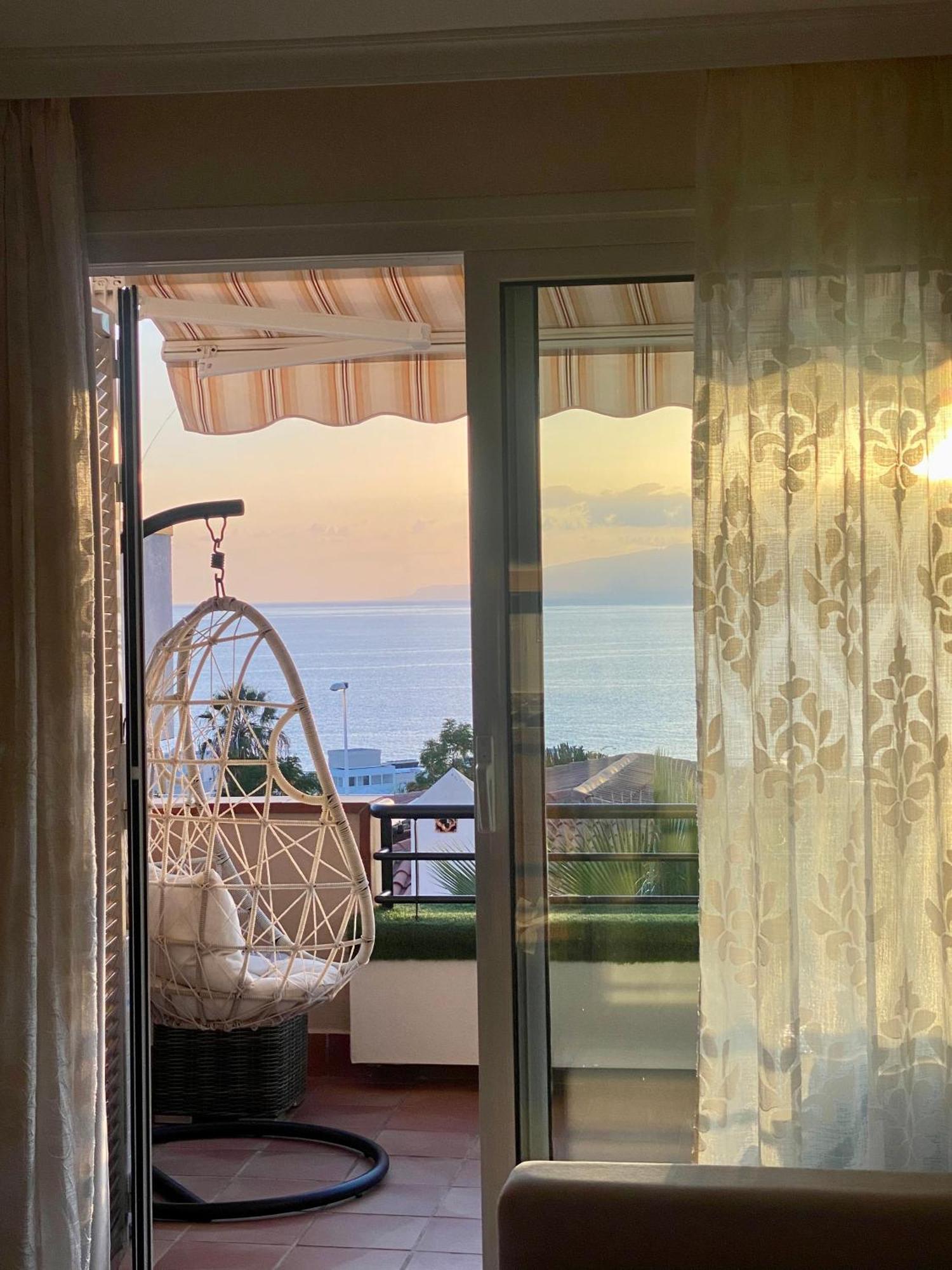 Apartment With Spectacular View In Puerto Santiago Puerto de Santiago  Exterior photo