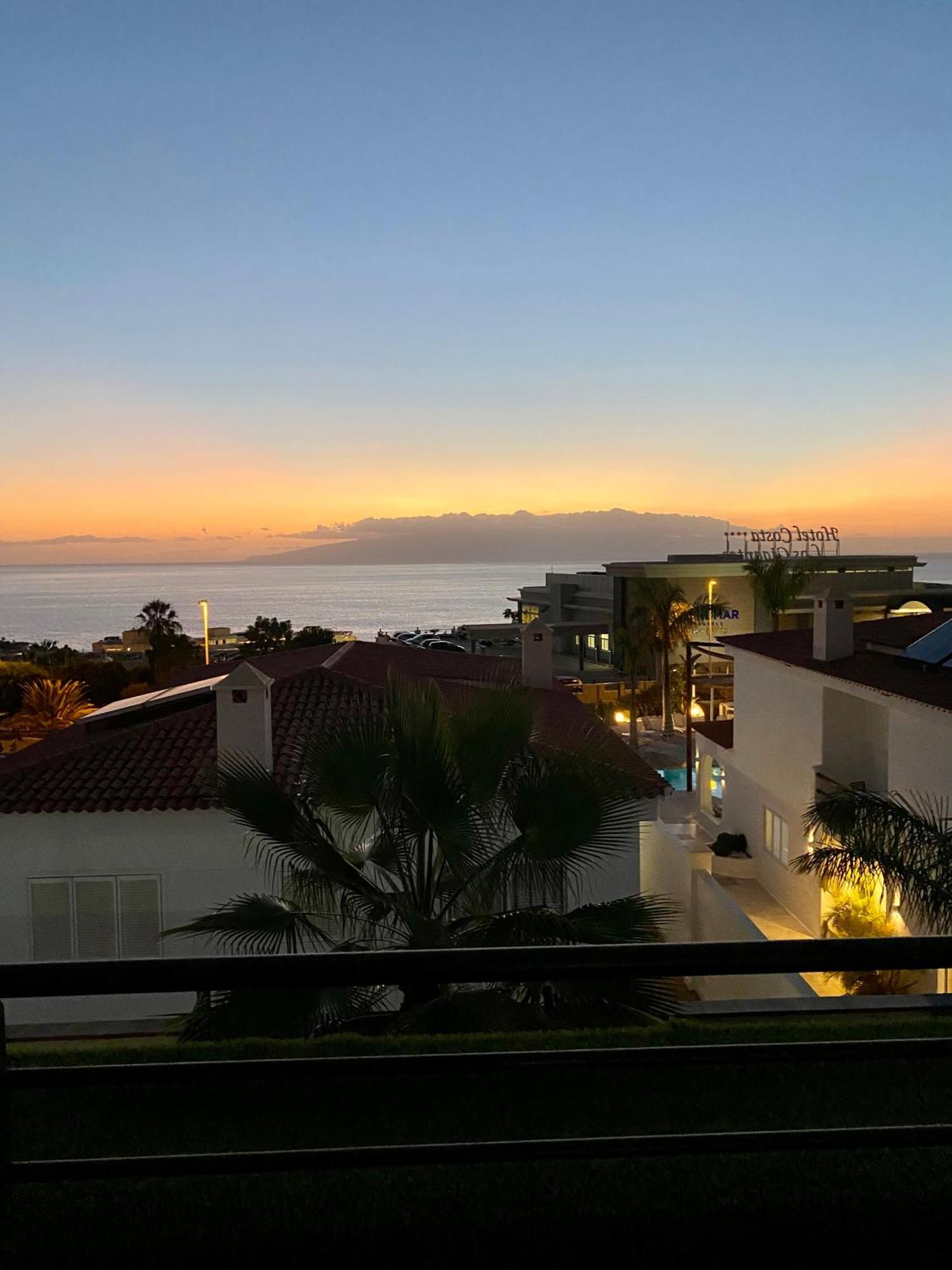 Apartment With Spectacular View In Puerto Santiago Puerto de Santiago  Exterior photo